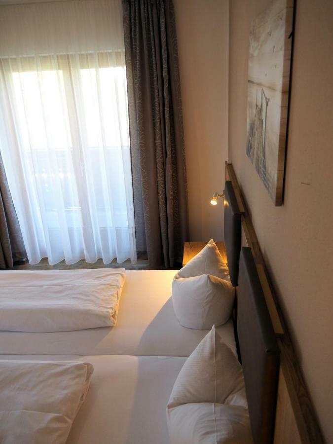 רוזנהיים Gasthof Hotel Esterer מראה חיצוני תמונה