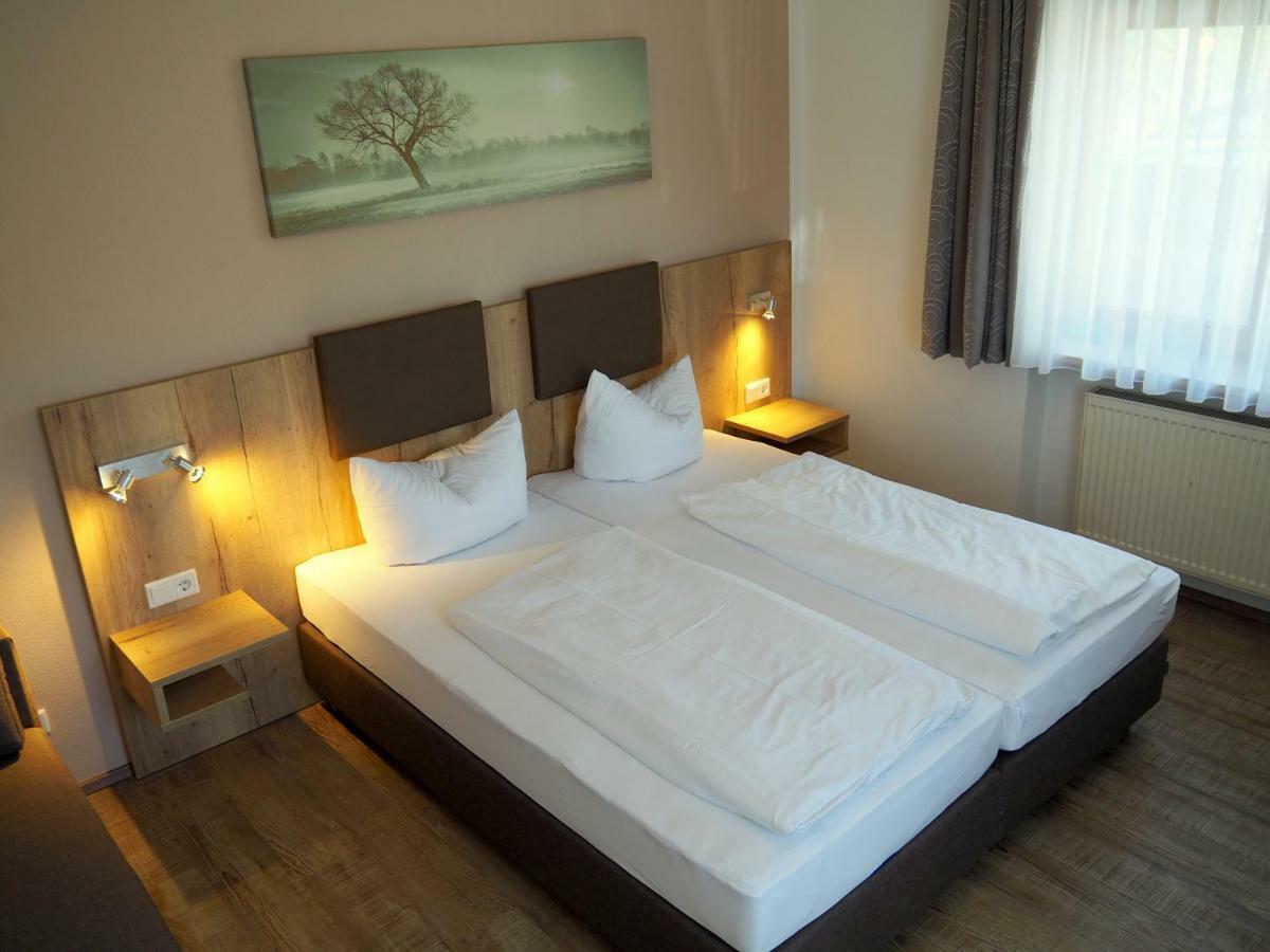 רוזנהיים Gasthof Hotel Esterer מראה חיצוני תמונה